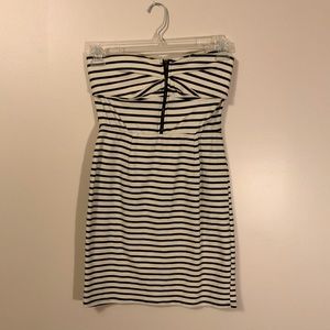 Strapless striped dress